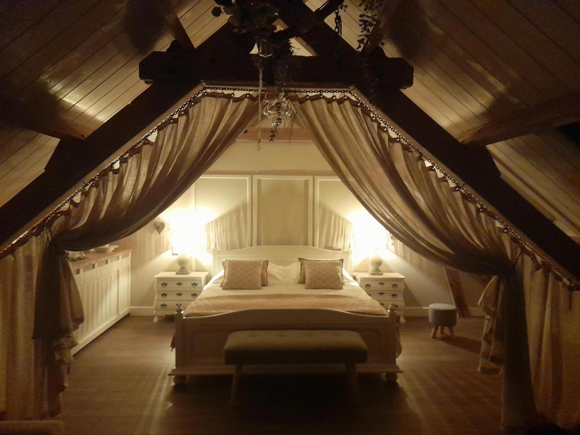 Deluxe Tweepersoonskamer met Extra Bed